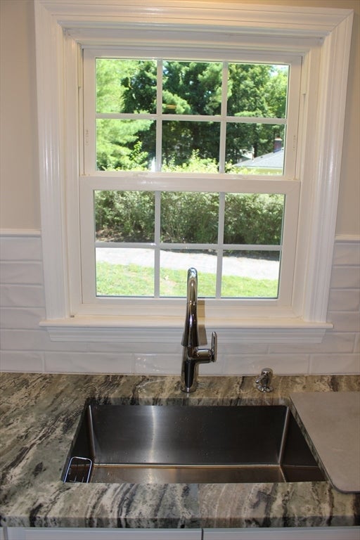 206 Debbie Drive, Leominster, MA, 206 Debbie Drive, Leominster, MA Photo #5