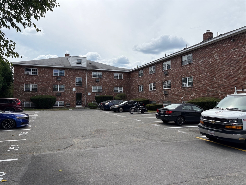 345 Hildreth St 14