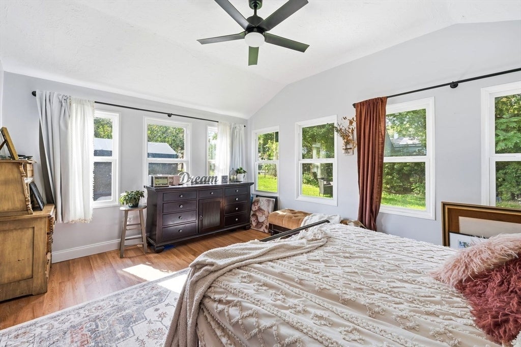 33 Deer Pond Drive, Leicester, MA Photo #12