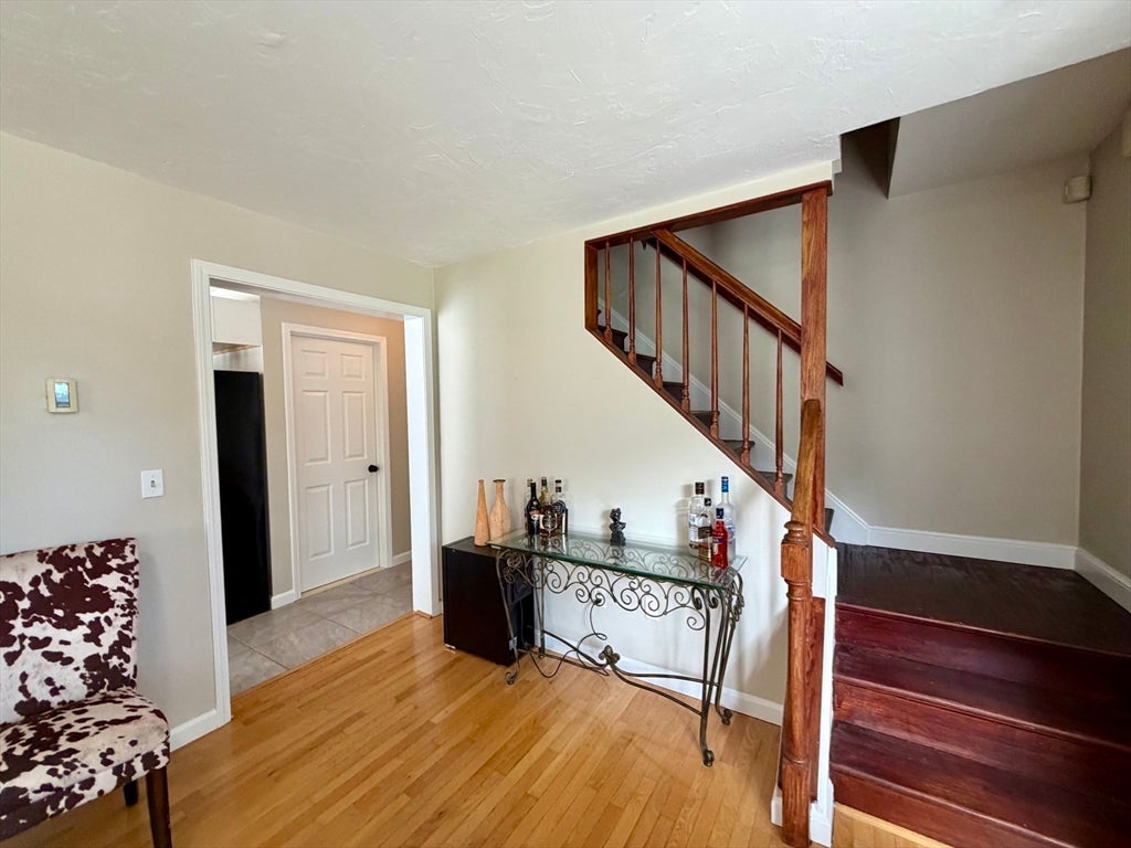 46 Winneconnett Rd, Worcester, MA Photo #5