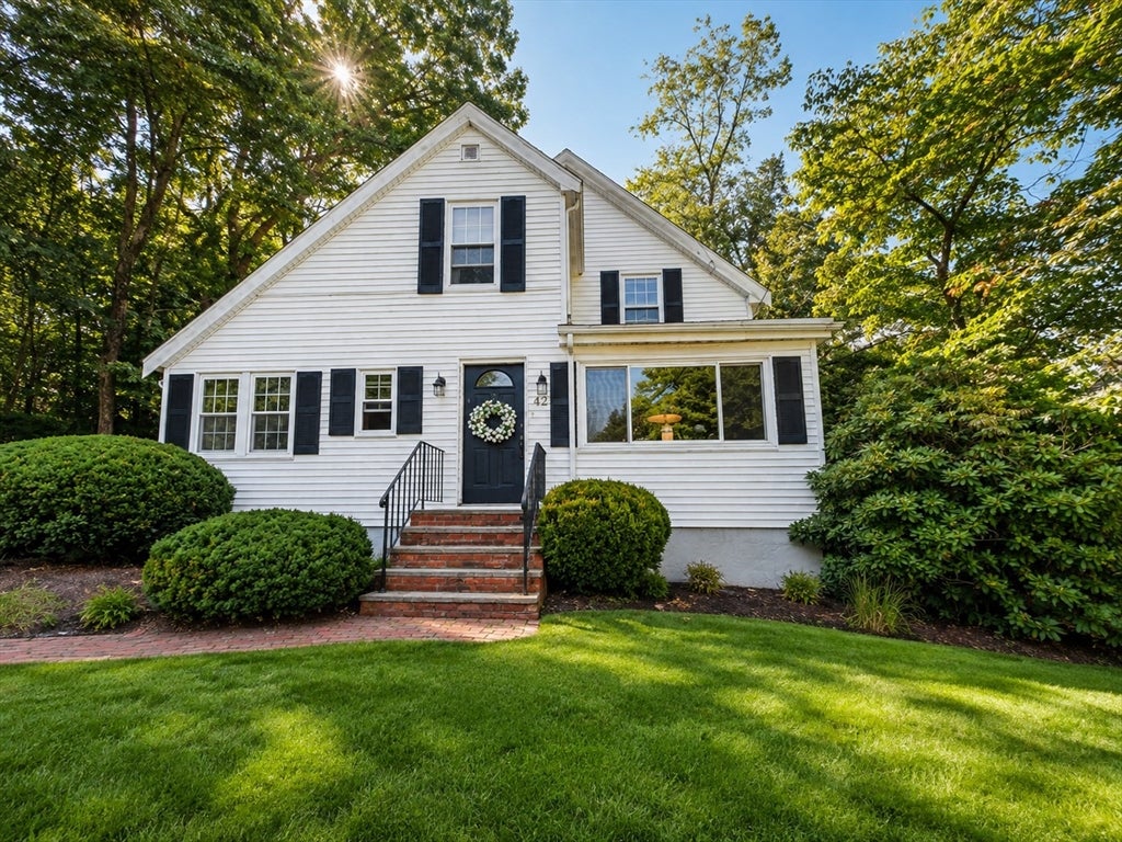 Photo of 42 Howard St, Braintree, MA