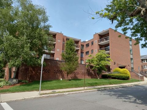 Photo of 12 Mount Vernon St #25, Melrose, MA 02176 (MLS # 73507400)