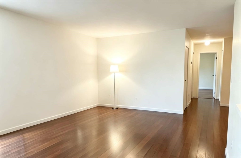 12 Mount Vernon St 25