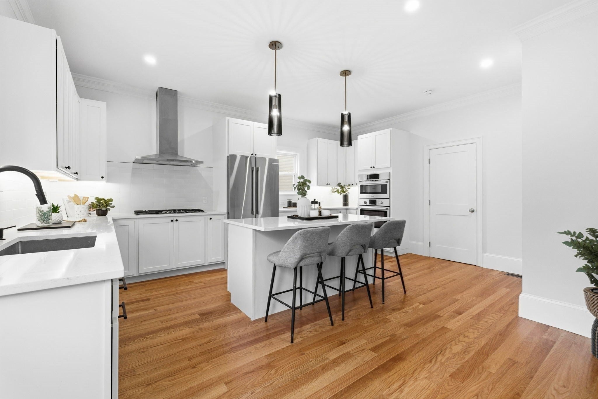 179 Main St 1