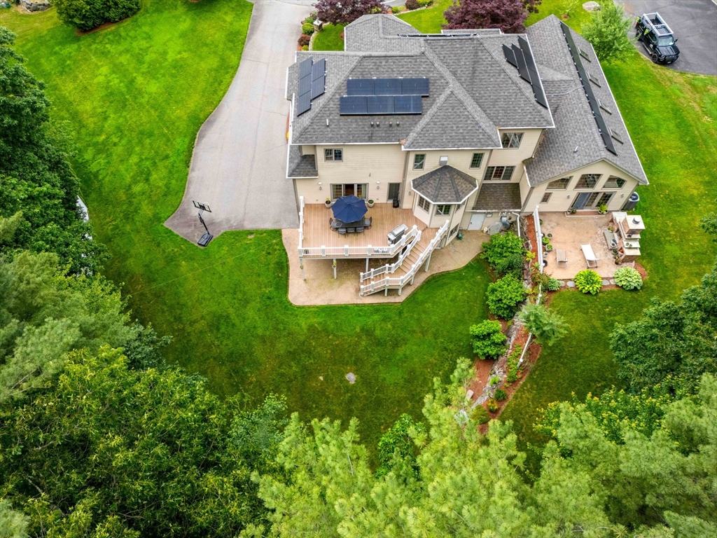 16 Woodberry Way
