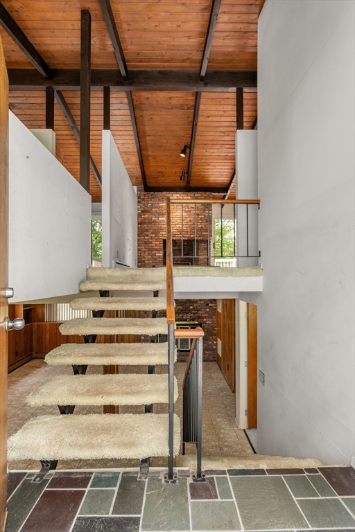 20 Hunt Road