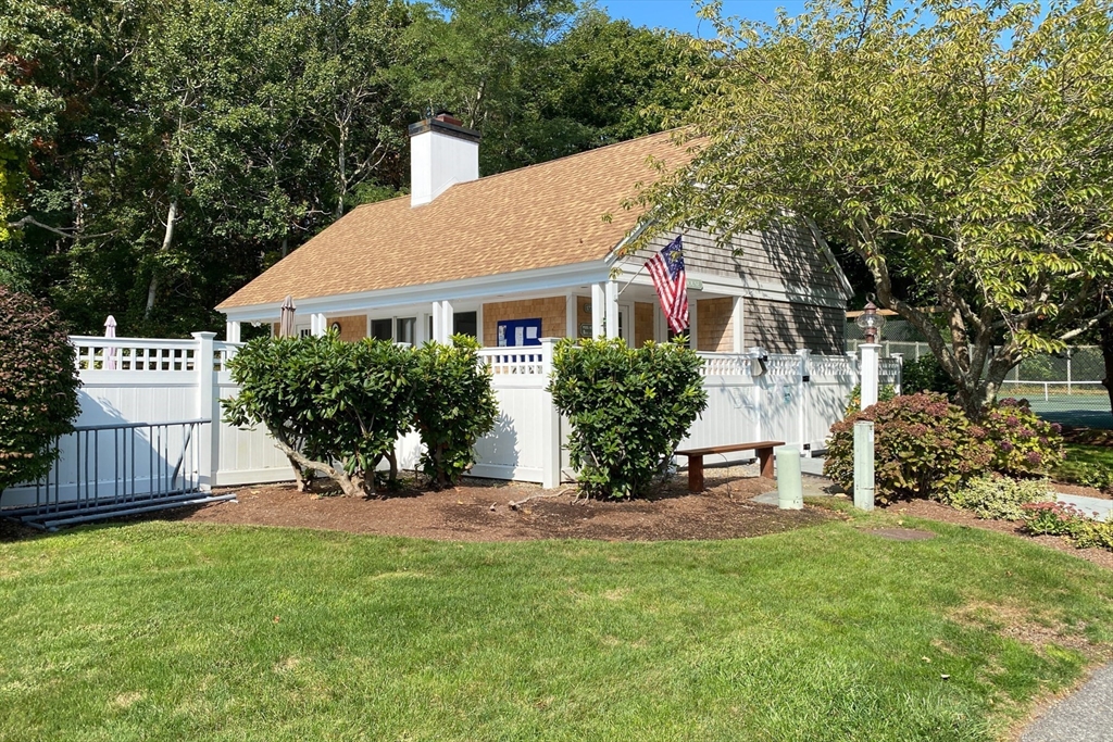 18 Juniper Cir 18