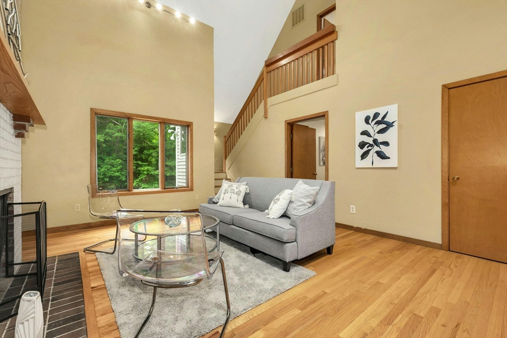 120 Newtown Rd
