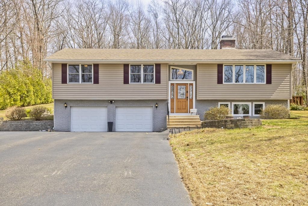62 Davis Rd
