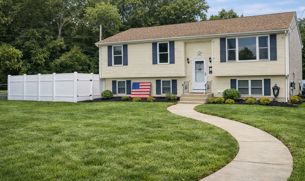 37 Leigh Street, Seekonk, MA Photo #1