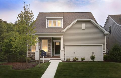 27 Sandtrap Circle 7 Walpole MA 02081