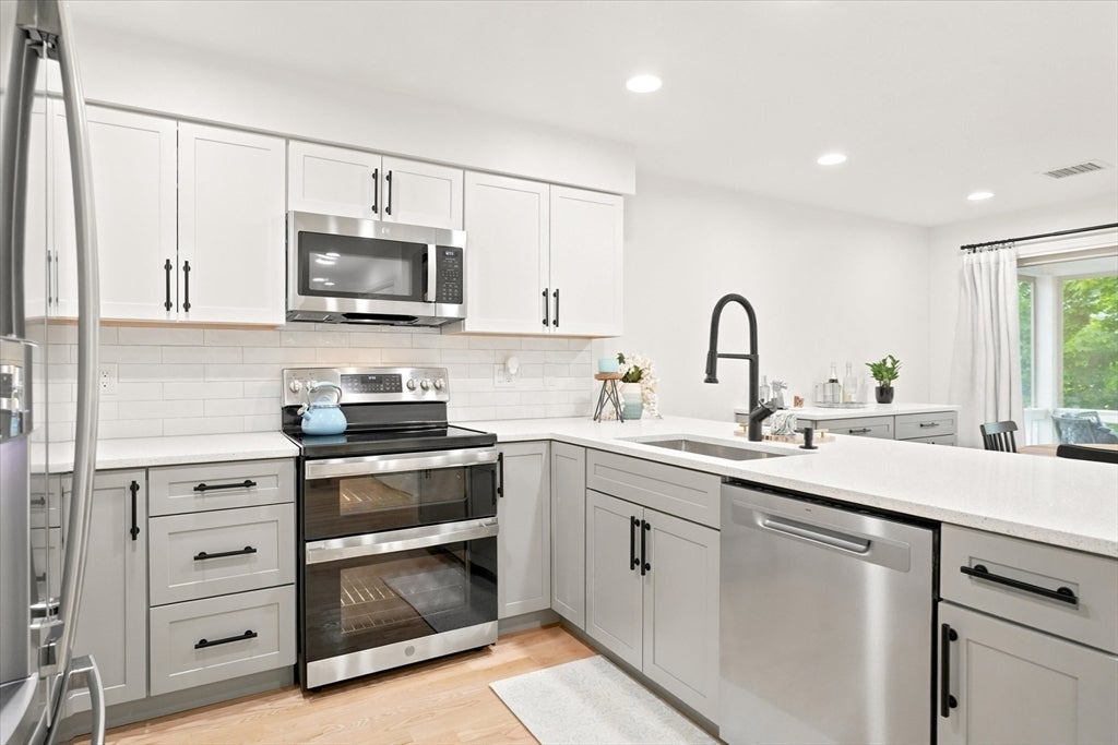 37 Constitution Ln #39, Danvers, MA, 37 Constitution Ln #39, Danvers, MA Photo #18