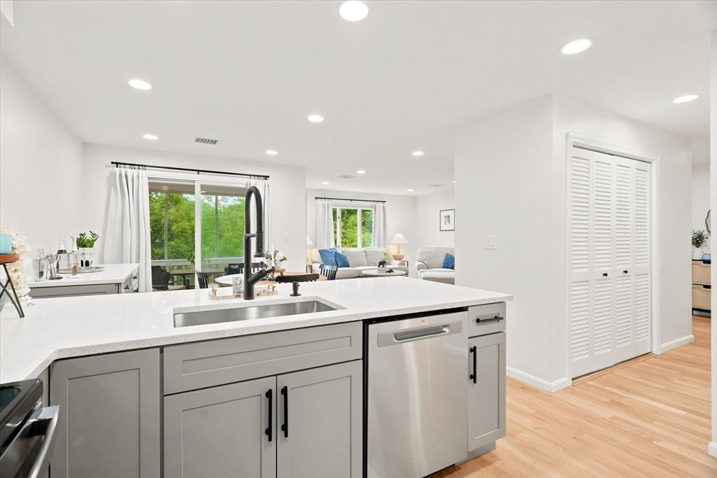 37 Constitution Ln #39, Danvers, MA, 37 Constitution Ln #39, Danvers, MA Photo #20