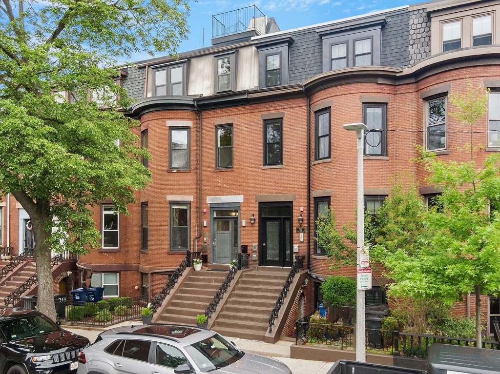 750 East 4th 1
