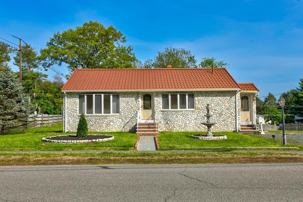 2 Herrick Road