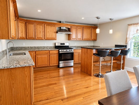 3871 MENDON RD, CUMBERLAND, RI 02864 - Image e8a3fe6bbc83d2653014fa3cc115a2b4/795246369
