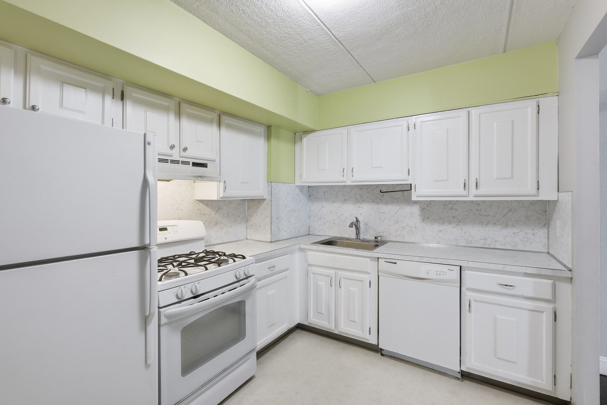 1500 Worcester Rd #719, Framingham, MA, 1500 Worcester Rd #719, Framingham, MA Photo #10