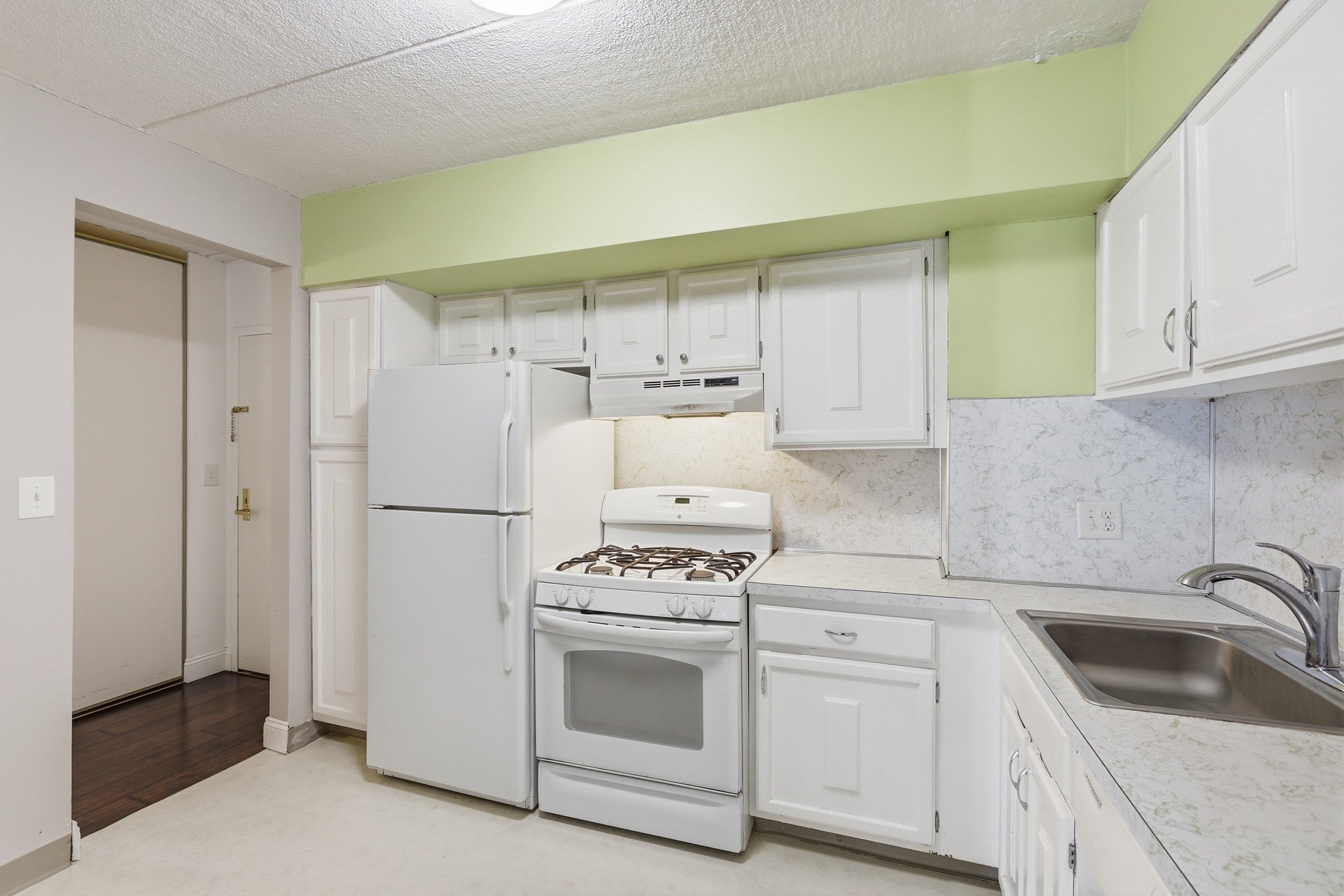1500 Worcester Rd #719, Framingham, MA, 1500 Worcester Rd #719, Framingham, MA Photo #9