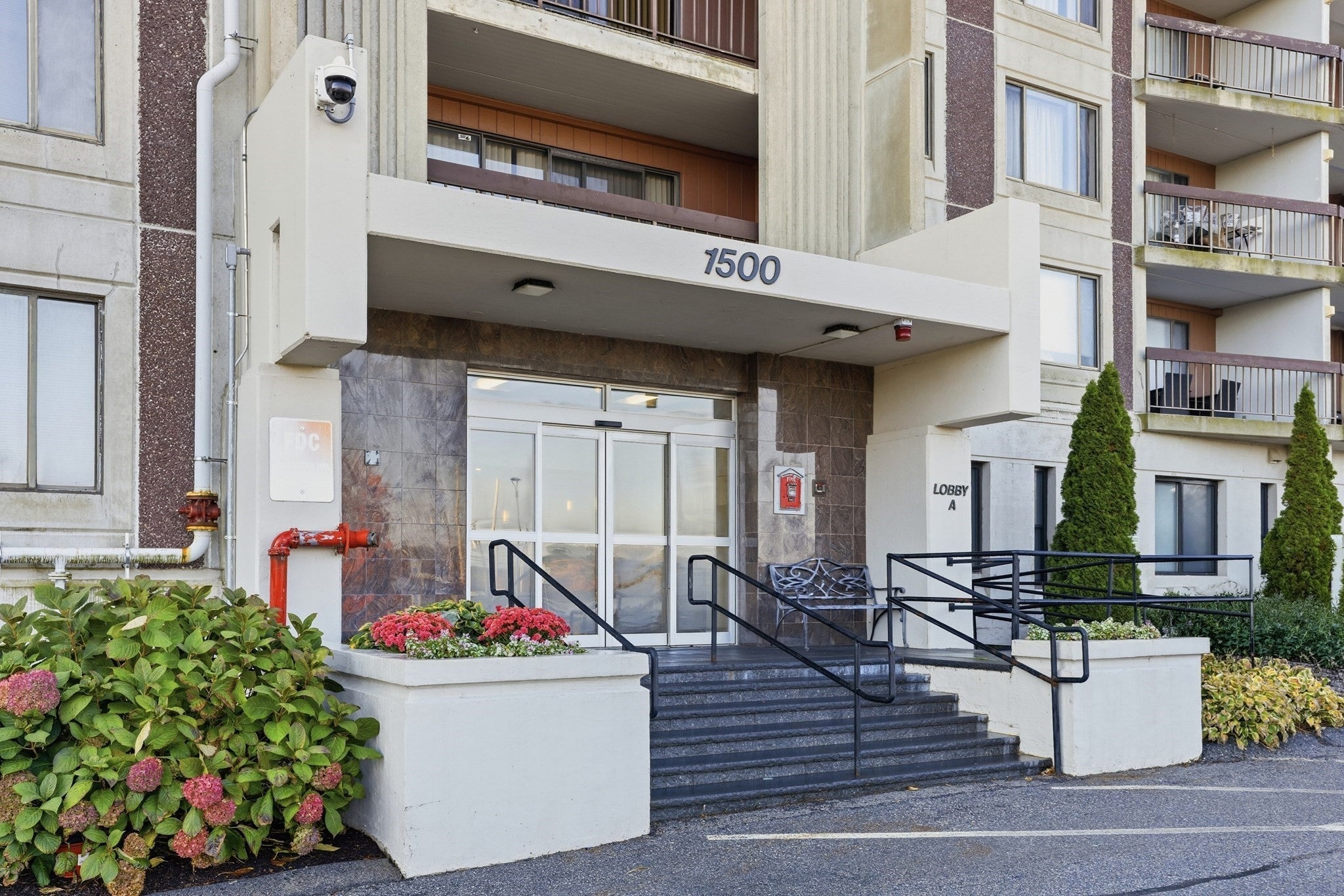 1500 Worcester Rd #719, Framingham, MA, 1500 Worcester Rd #719, Framingham, MA Photo #1