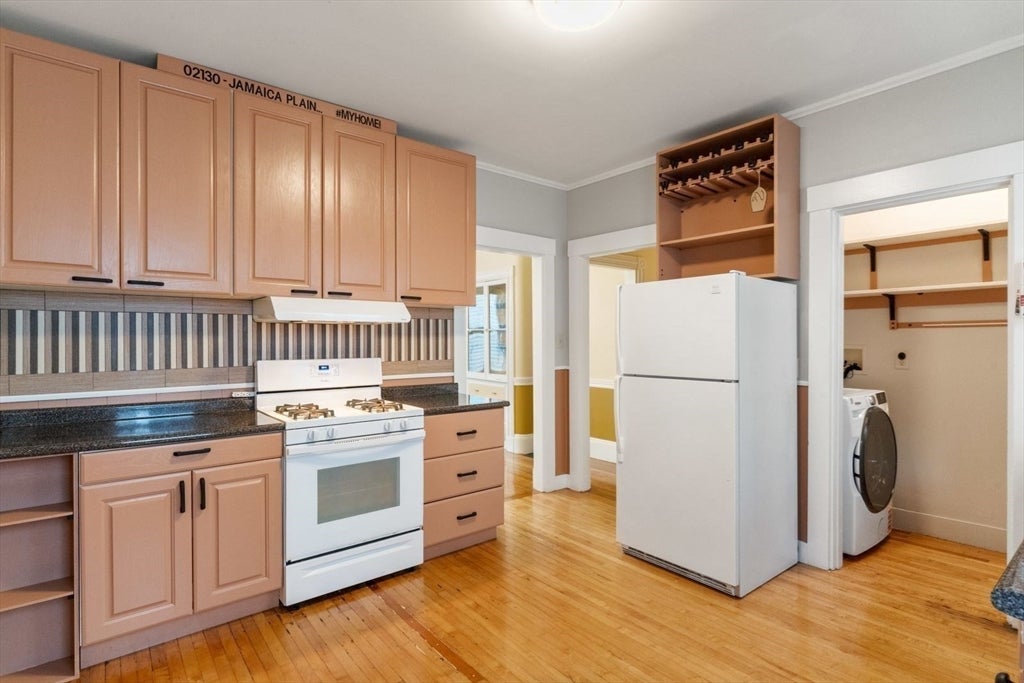 25 Tower St #1, Boston, MA, 25 Tower St #1, Boston, MA Photo #17