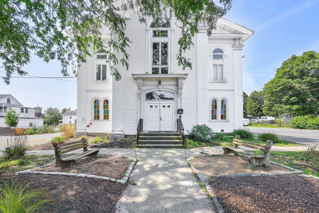 86 Pleasant St