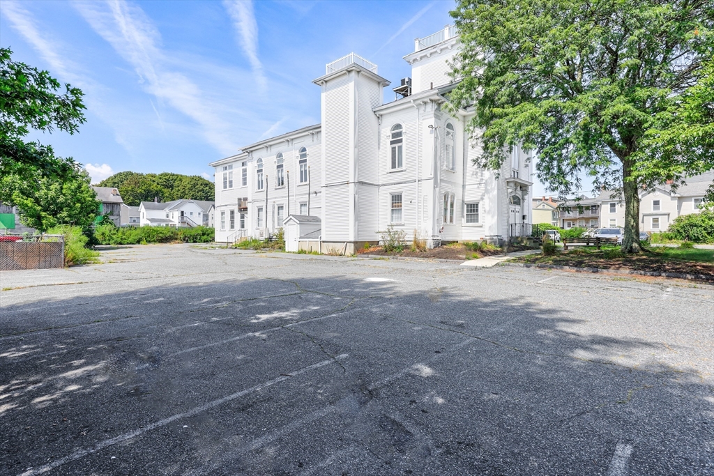 86 Pleasant St