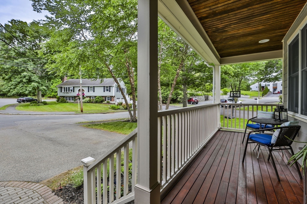 33 Reynolds Rd