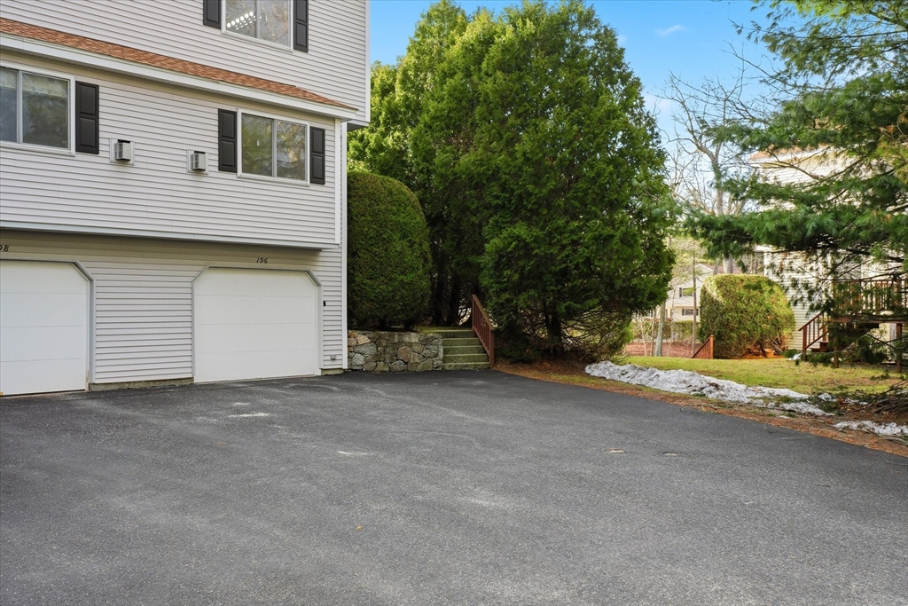 196 Algonquin Trail 196