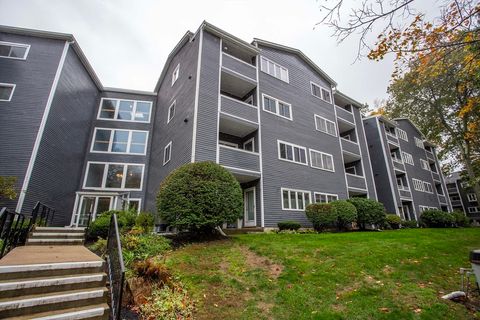 Photo of 500 Colonial Drive #3, Ipswich, MA 01938 (MLS # 73443521)