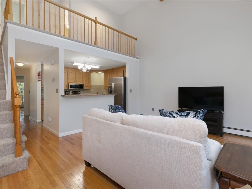 44 Casablanca Ct 44