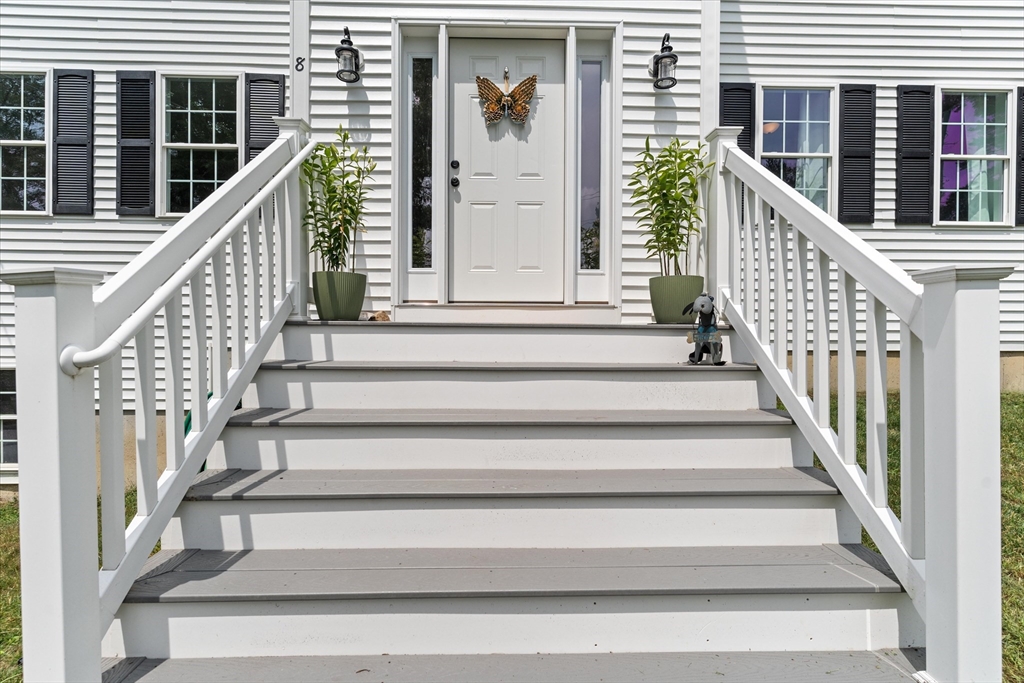 8 Sled Rd