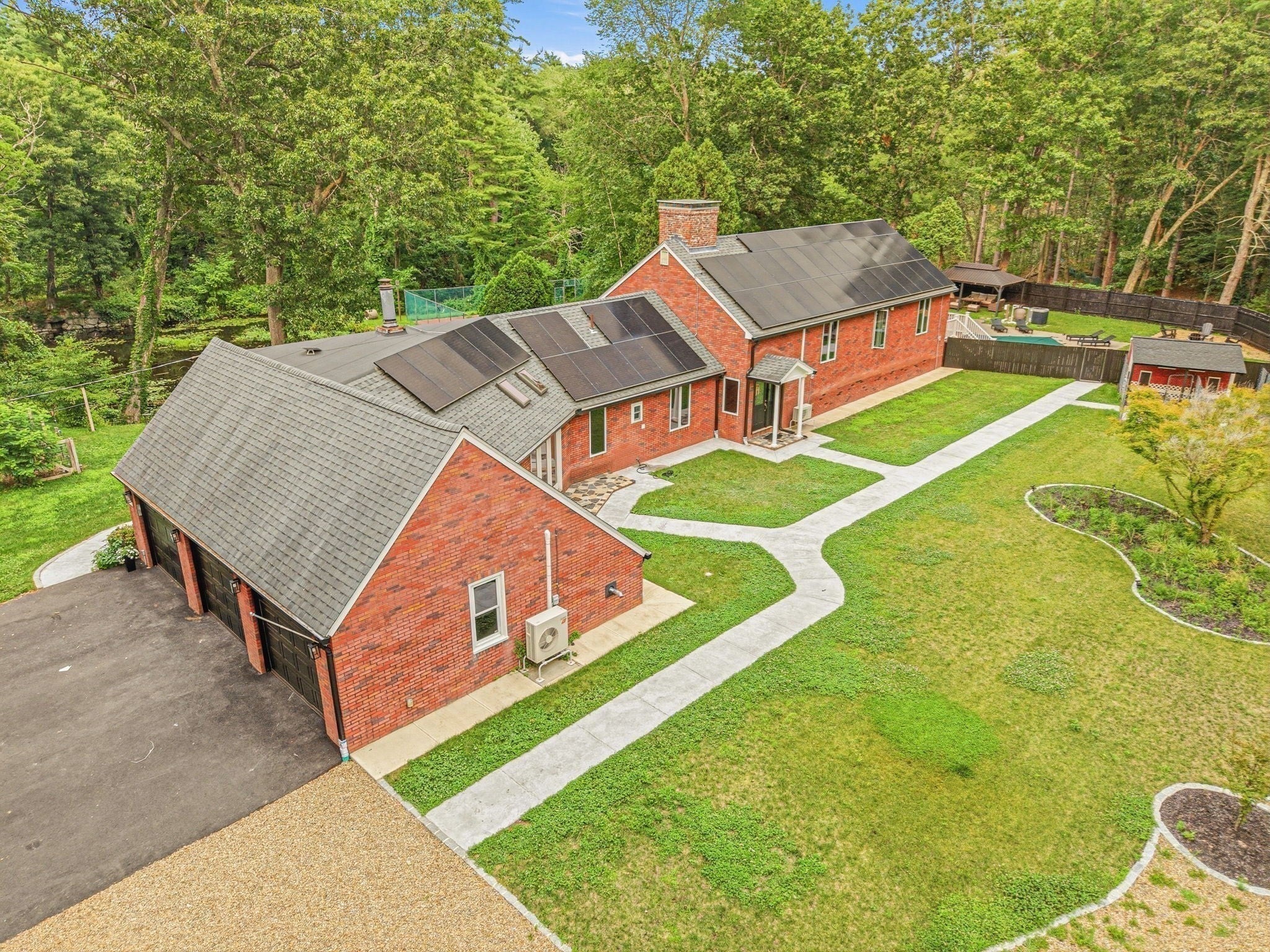 105 Georgetown Rd