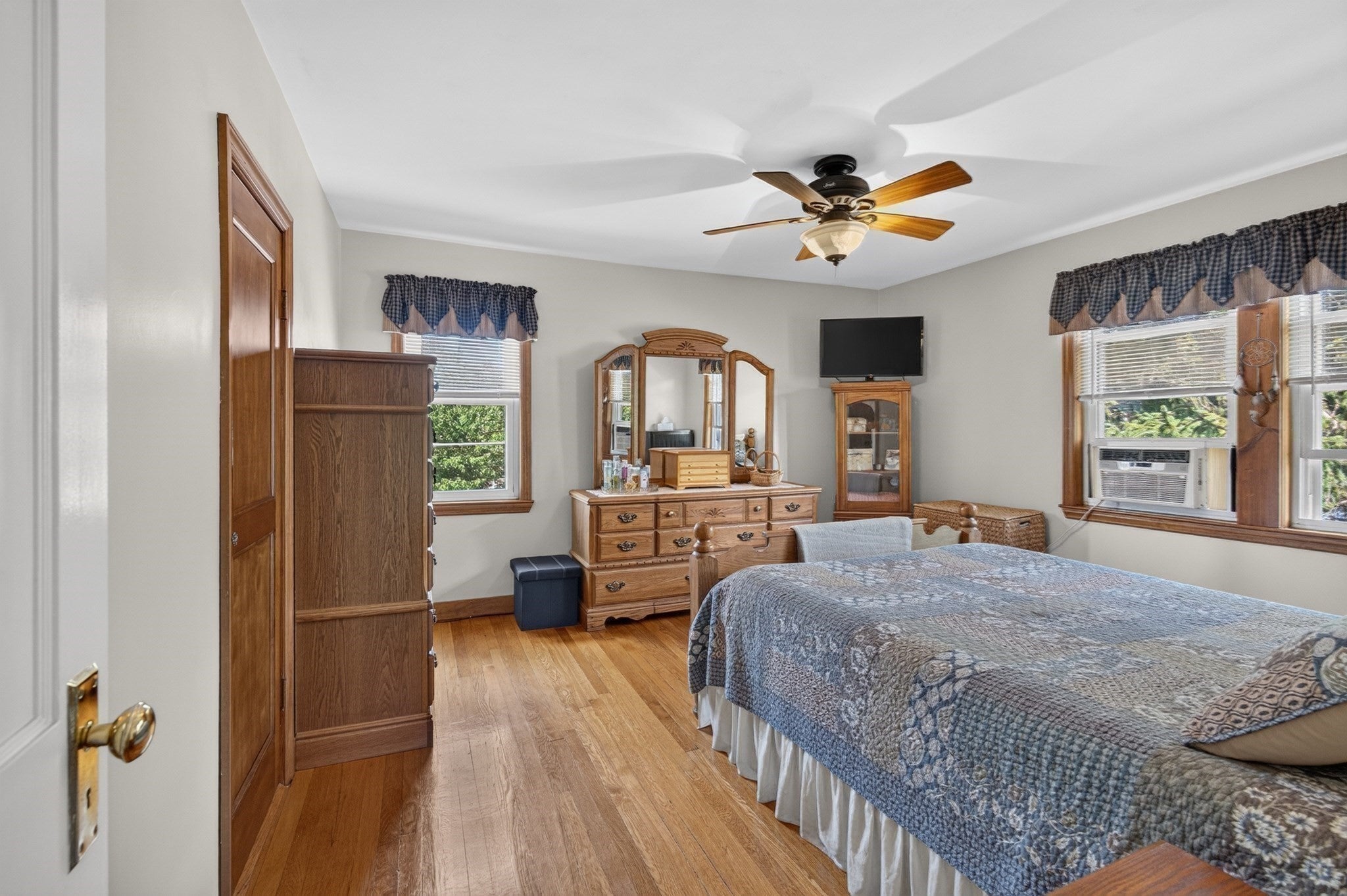 19 Wilson Rd, Stoneham, MA, 19 Wilson Rd, Stoneham, MA Photo #12
