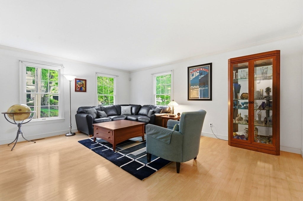 2 Laurel Street, Lexington, MA, 2 Laurel Street, Lexington, MA Photo #14