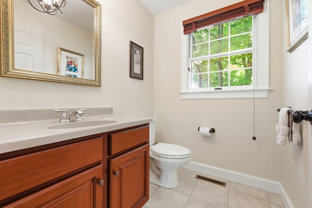 2 Laurel Street, Lexington, MA, 2 Laurel Street, Lexington, MA Photo #6