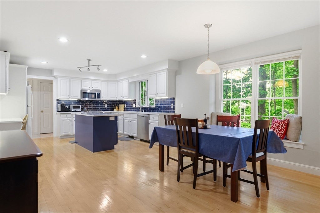 2 Laurel Street, Lexington, MA, 2 Laurel Street, Lexington, MA Photo #8