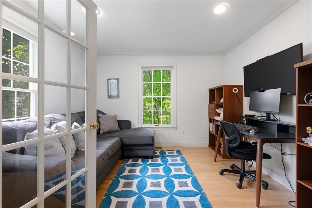 2 Laurel Street, Lexington, MA, 2 Laurel Street, Lexington, MA Photo #15