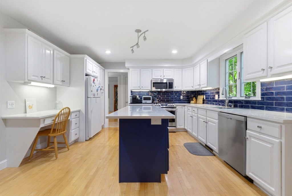 2 Laurel Street, Lexington, MA, 2 Laurel Street, Lexington, MA Photo #7