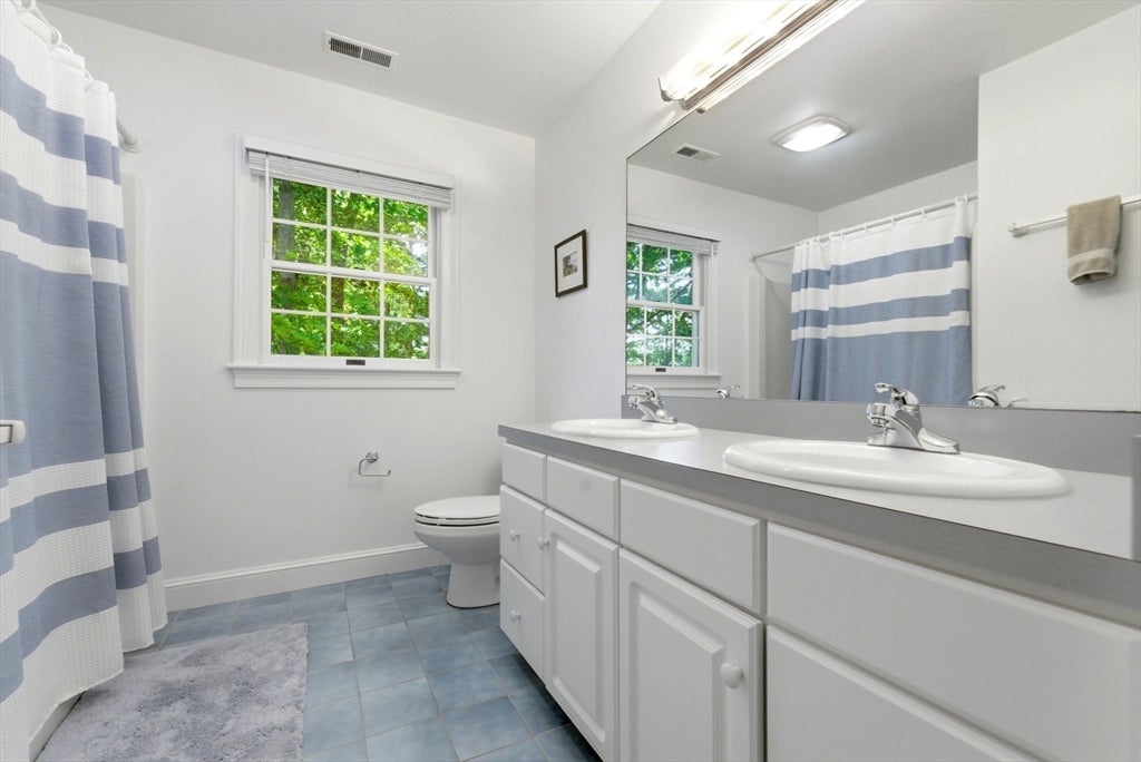 2 Laurel Street, Lexington, MA, 2 Laurel Street, Lexington, MA Photo #23