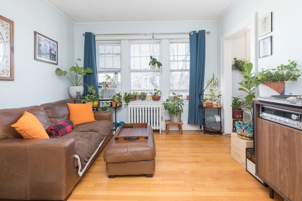 22 Concord Ave 10