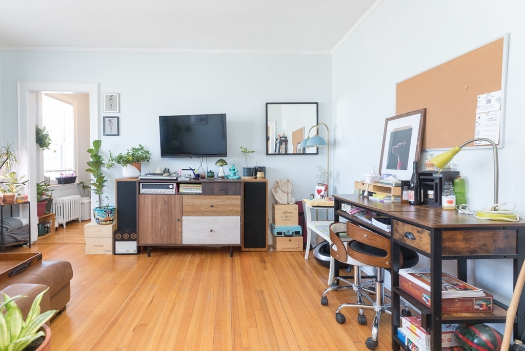 22 Concord Ave 10