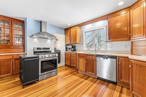 98 Cedar St 2 Dedham MA 02026