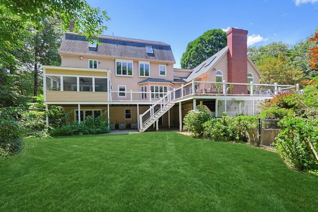 25 Erin Way