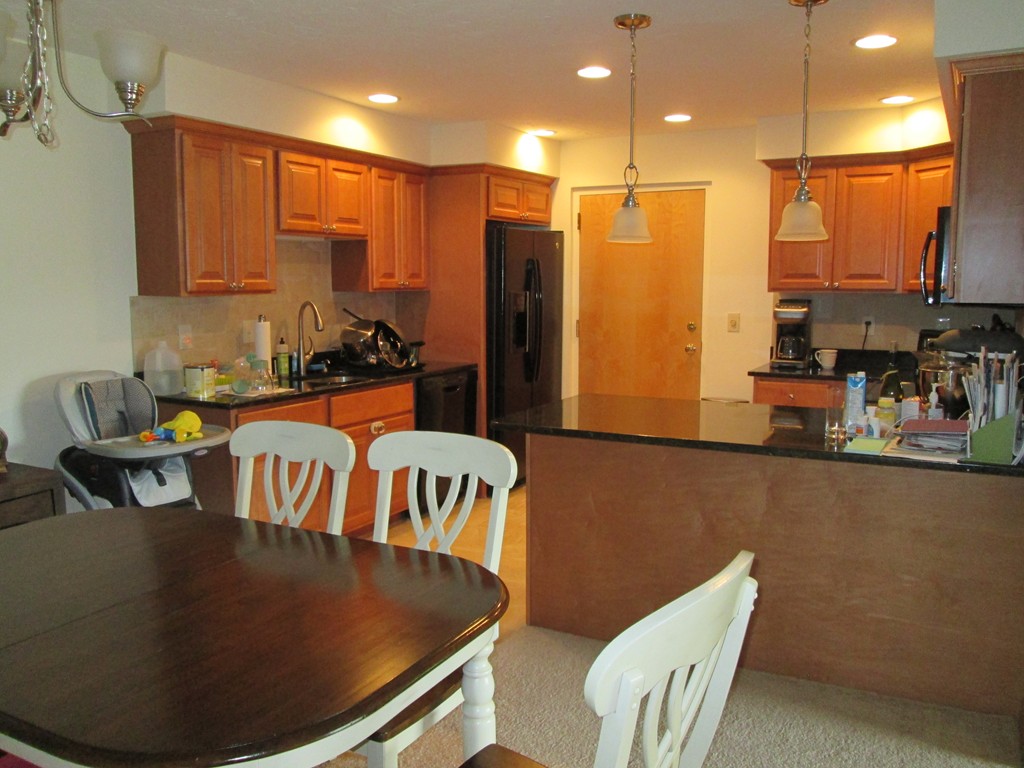 Click for 2340 Commonwealth Ave #2-3, Newton, MA slideshow