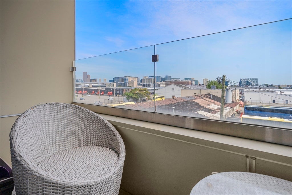 407 W 1st St #302, Boston, MA Photo #23
