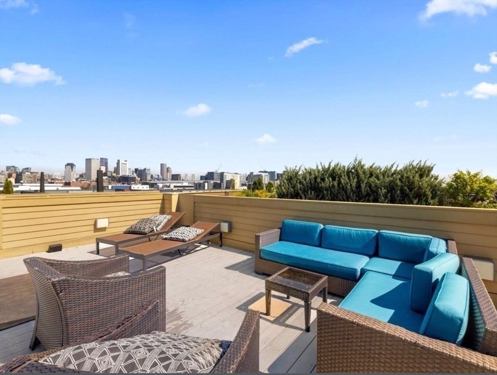 407 W 1st St #302, Boston, MA Photo #25