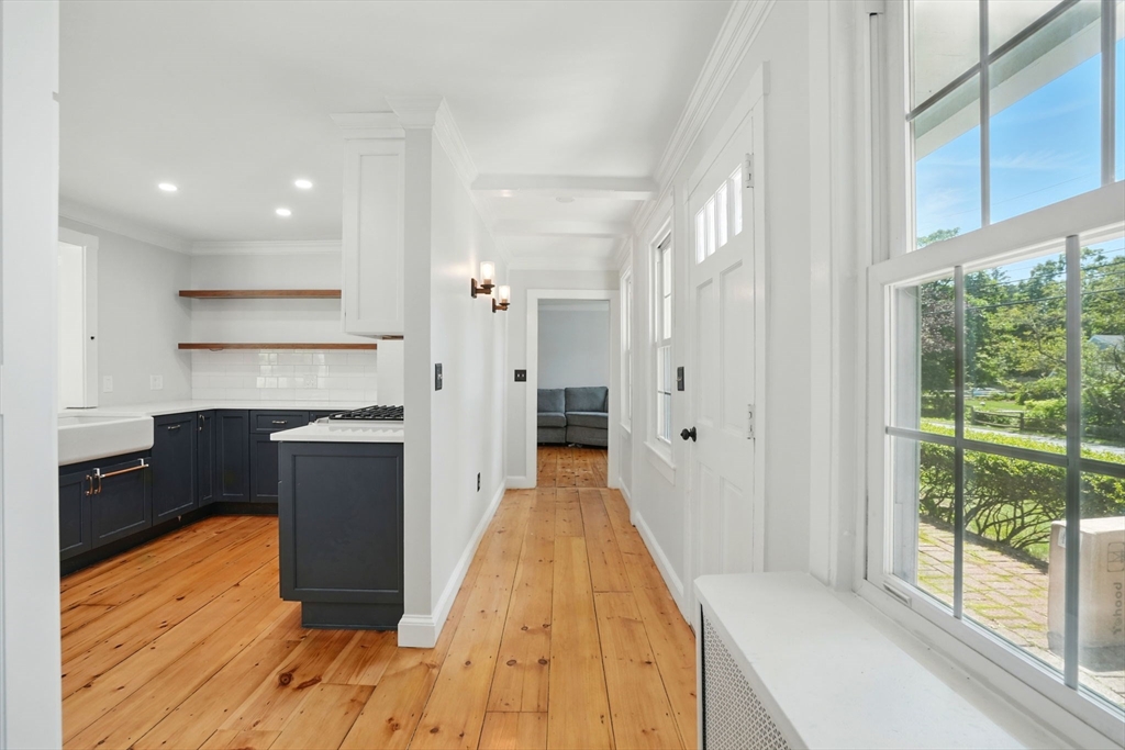 245 Elm St