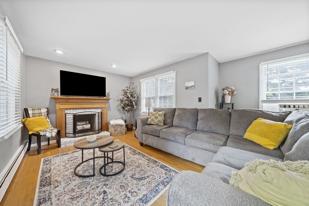 782 West St 2