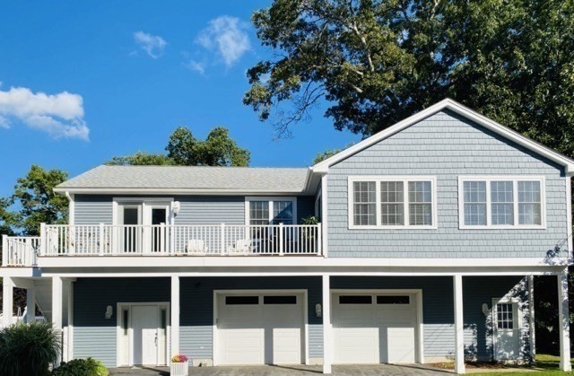 42 Colonial Rd