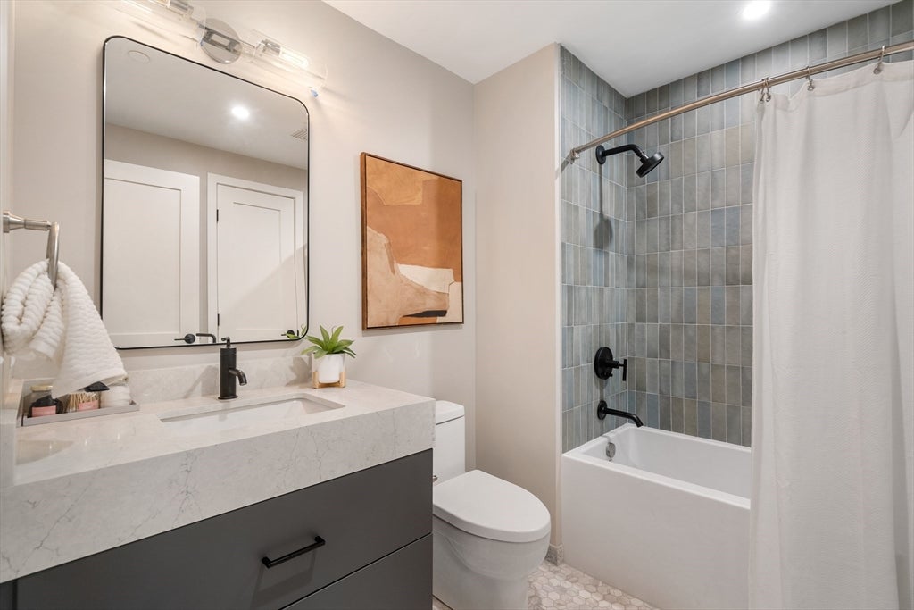 70 Leo M Birmingham Pkwy #416, Boston, MA Photo #13